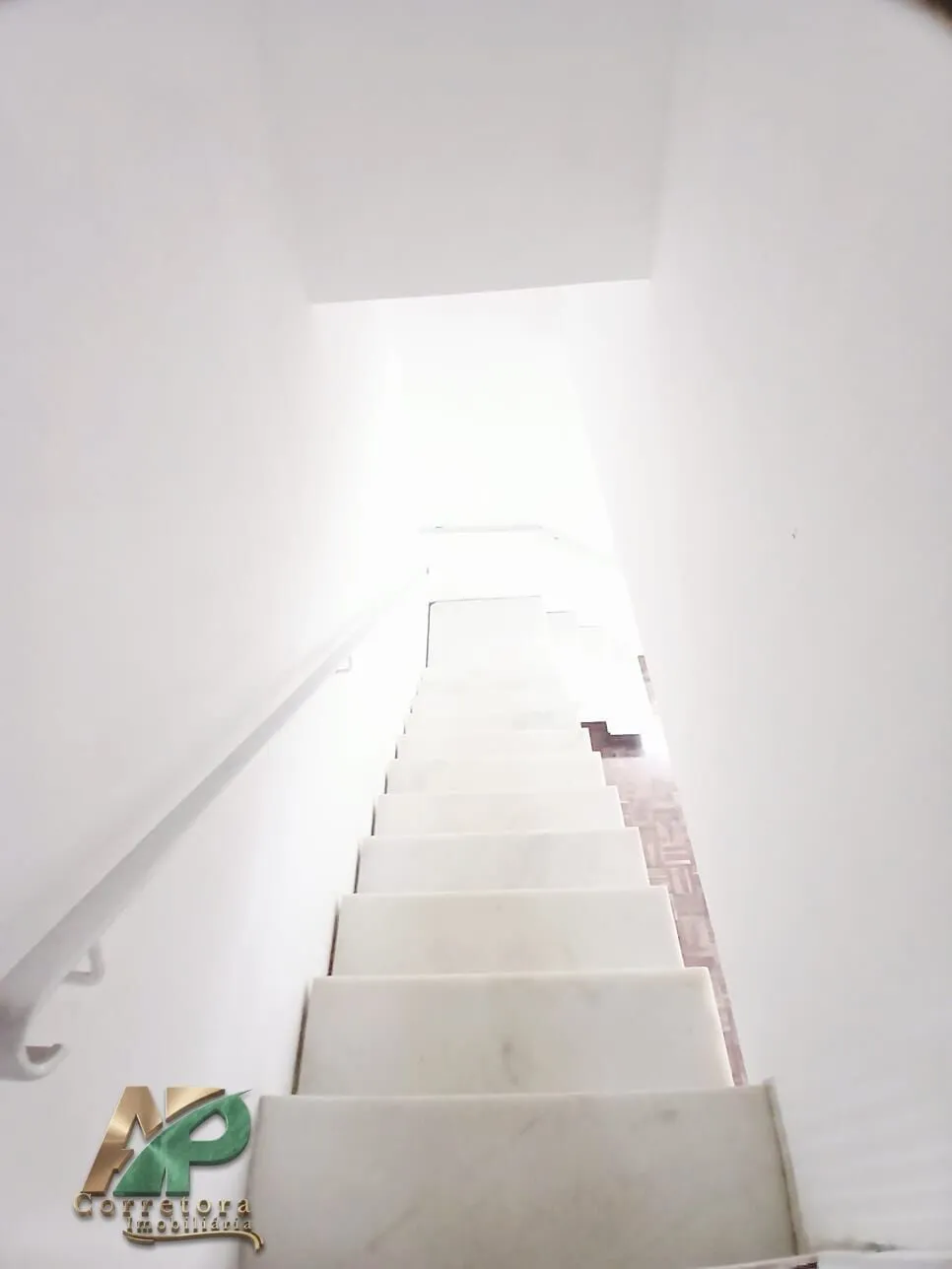 Imagem Casa à Venda em Santo Amaro: 3 Dorms (1 Suíte) + Edícula | Oportunidade Única!