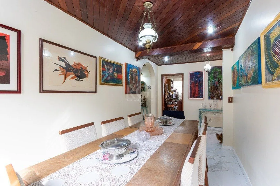 Imagem Casa Condominio para Venda - 386m², 3 dormitórios, sendo 2 suites, 2 vagas - Espirito Santo
