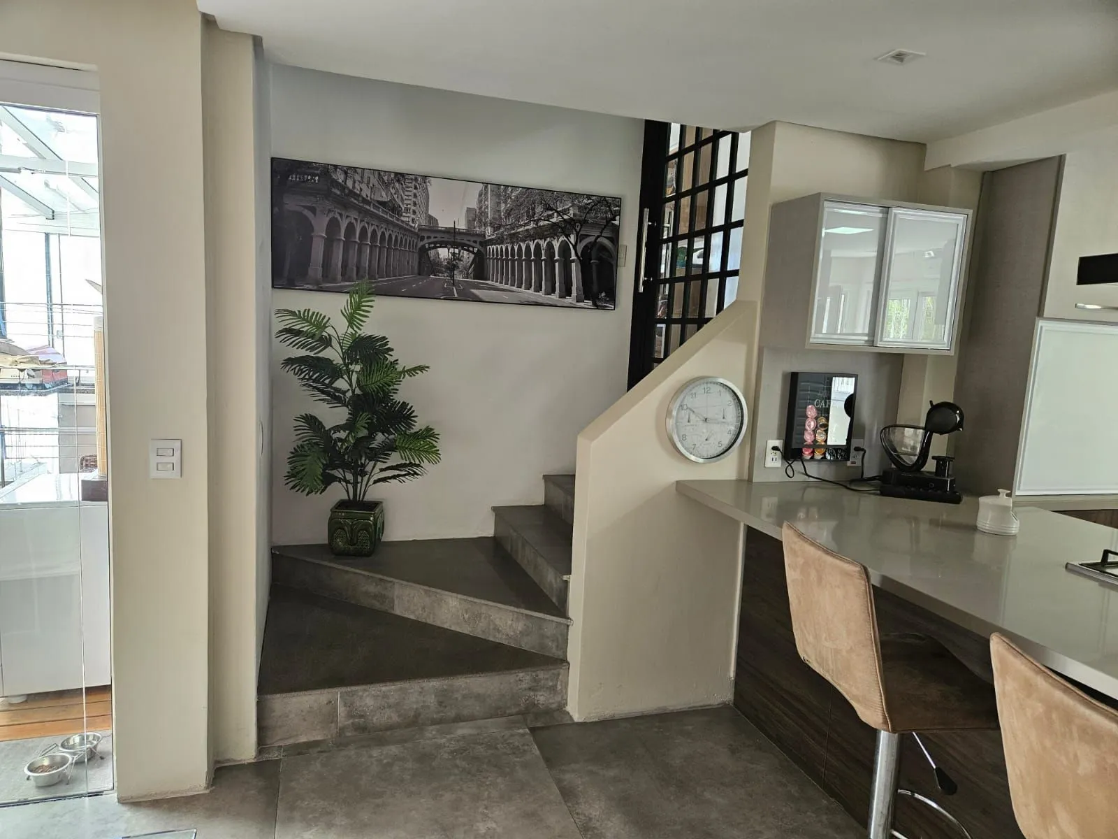 Imagem Casa em Condomínio, 03 dormitórios 04 Vagas, 229m² na Tristeza, Porto Alegre, RS!!
