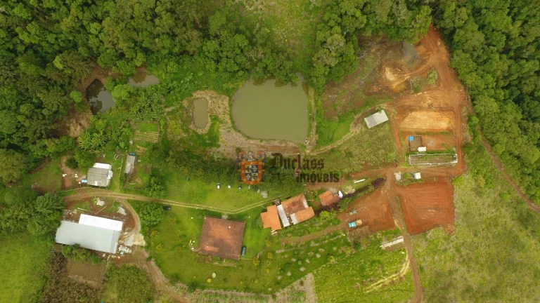 Imagem Sítio com 19 dormitórios (Oportunidade de Investimento) à venda, 87000 m² por R$ 3.700.000 - Bairro Moinho - Itapeva/MG