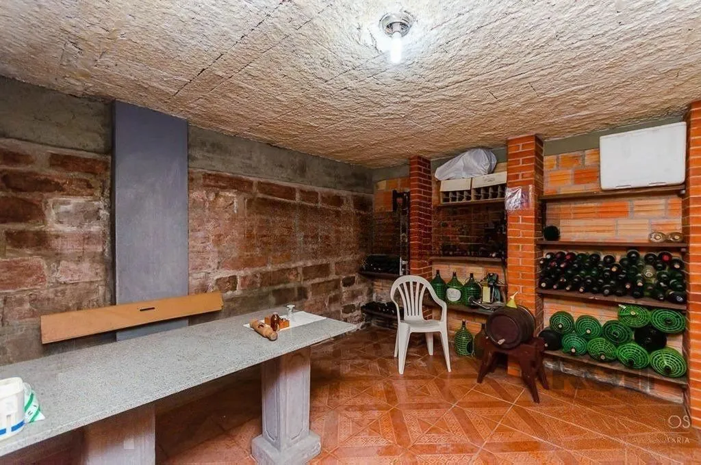 Imagem Casa de 3 dormitórios no bairro Vila Jardim