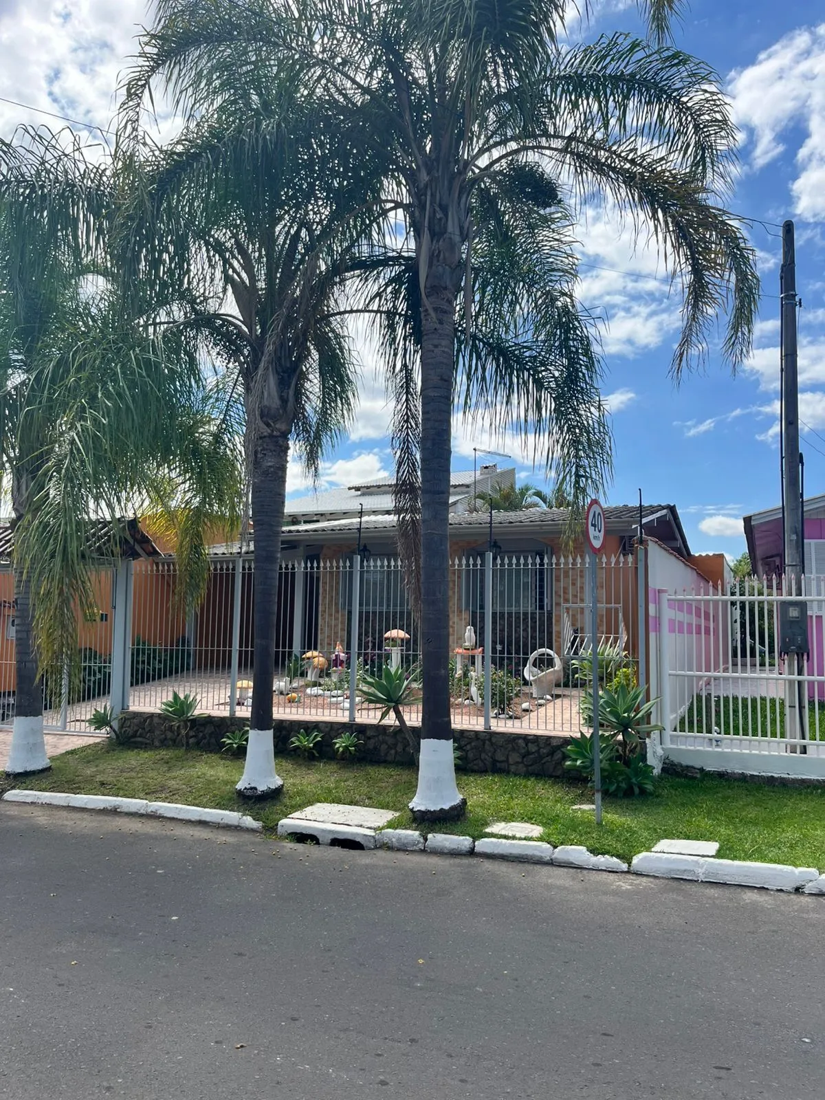 Imagem Casa 3 dormitórios, 1 suíte, 2 vagas, Bairro Parque Florido
