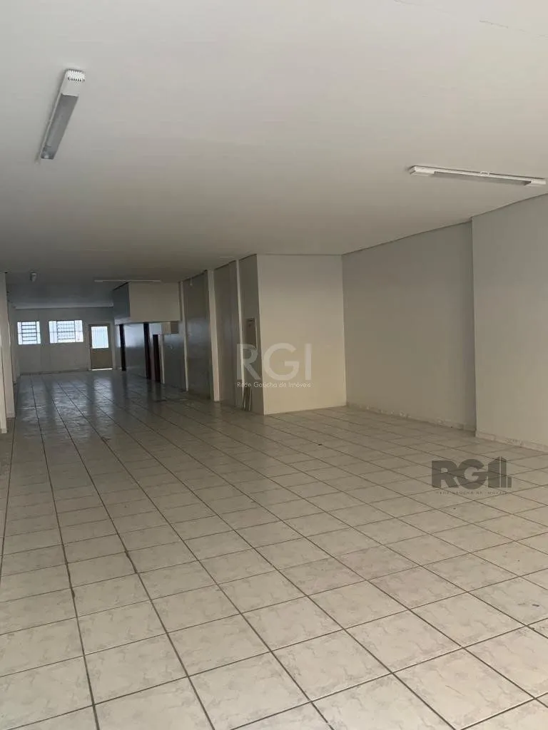 Imagem prédio comercial, com 03 andares, loja térrea, mais 04 salas.