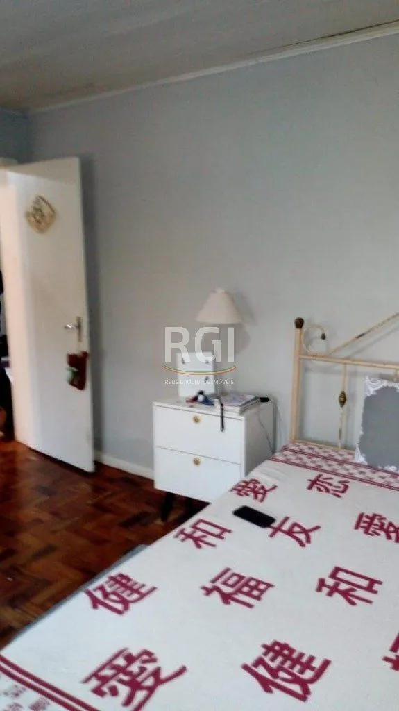 Imagem Casa para Venda - 65m², 3 dormitórios, 3 vagas - São José
