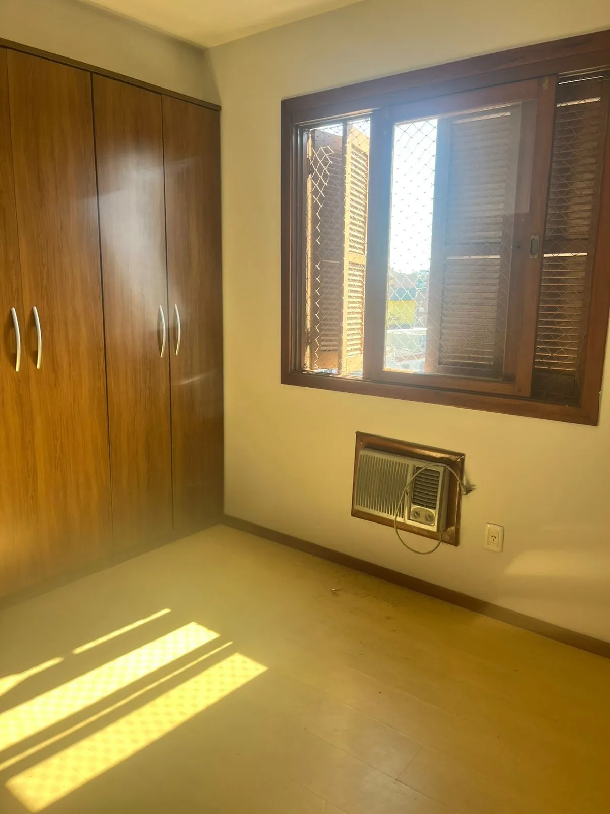 Imagem Apto 03 dorm com suíte, leste/norte, 02 box, vista definitiva, no Passo da Areia