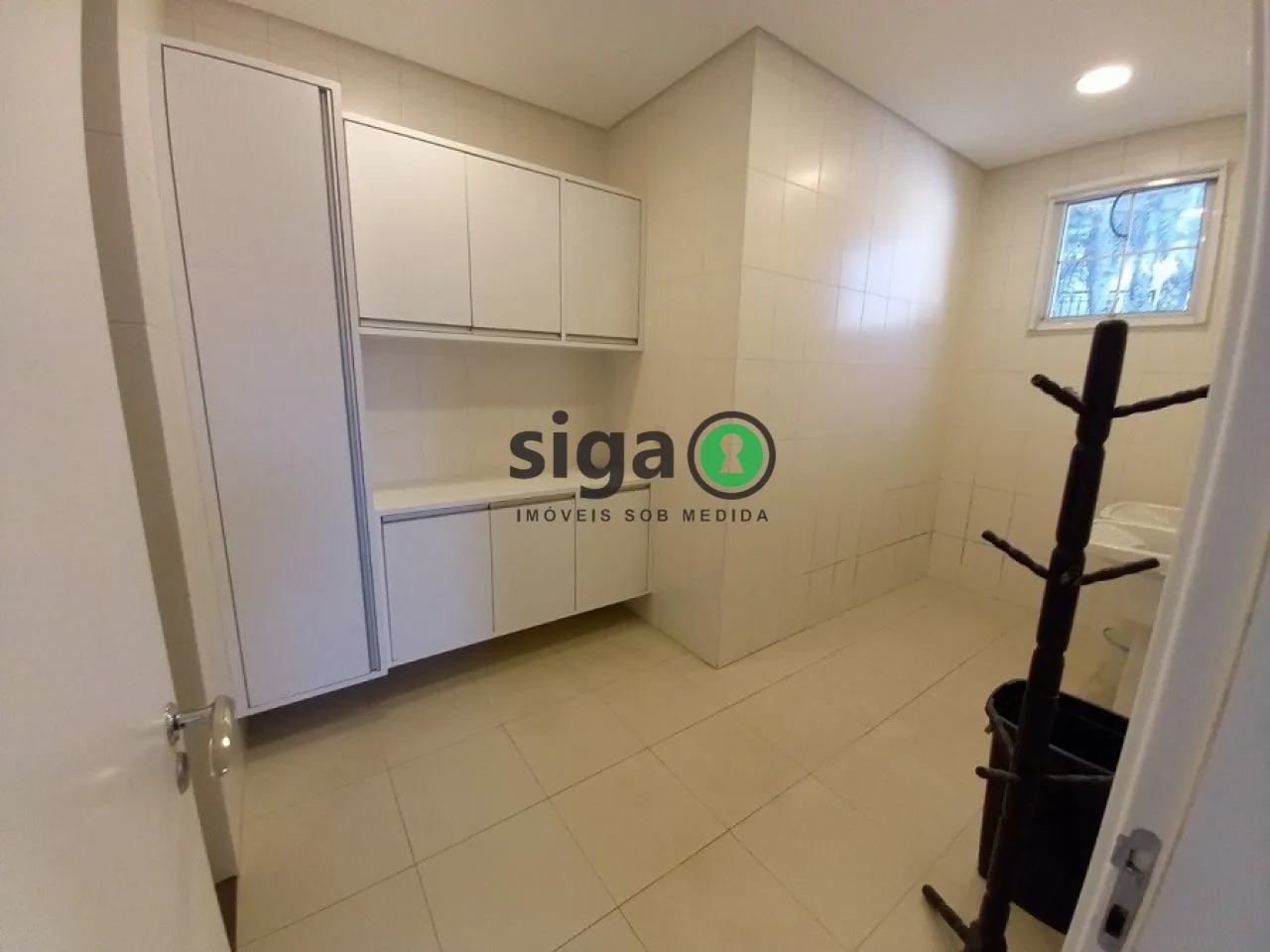 Imagem Casa em Condomínio a venda no Alto da Boa Vista com 4 quartos
