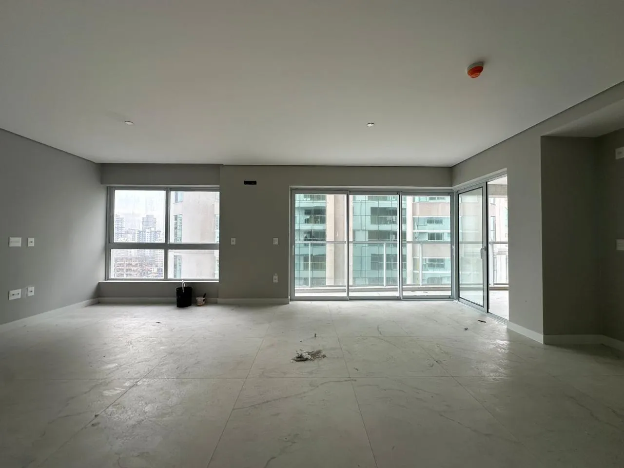 Imagem Apartamento à venda com 132m2 por R$ 2.300.000,00