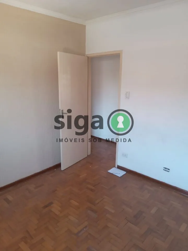 Imagem Sobrado no Planalto Paulista com 3 quartos, 2 vagas.