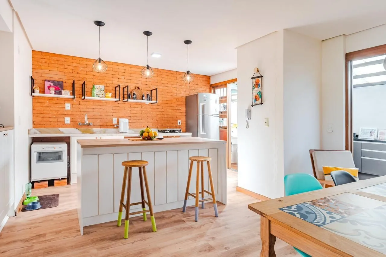 Imagem Casa em condomínio 3 dormitórios e sótão bairro Cristal