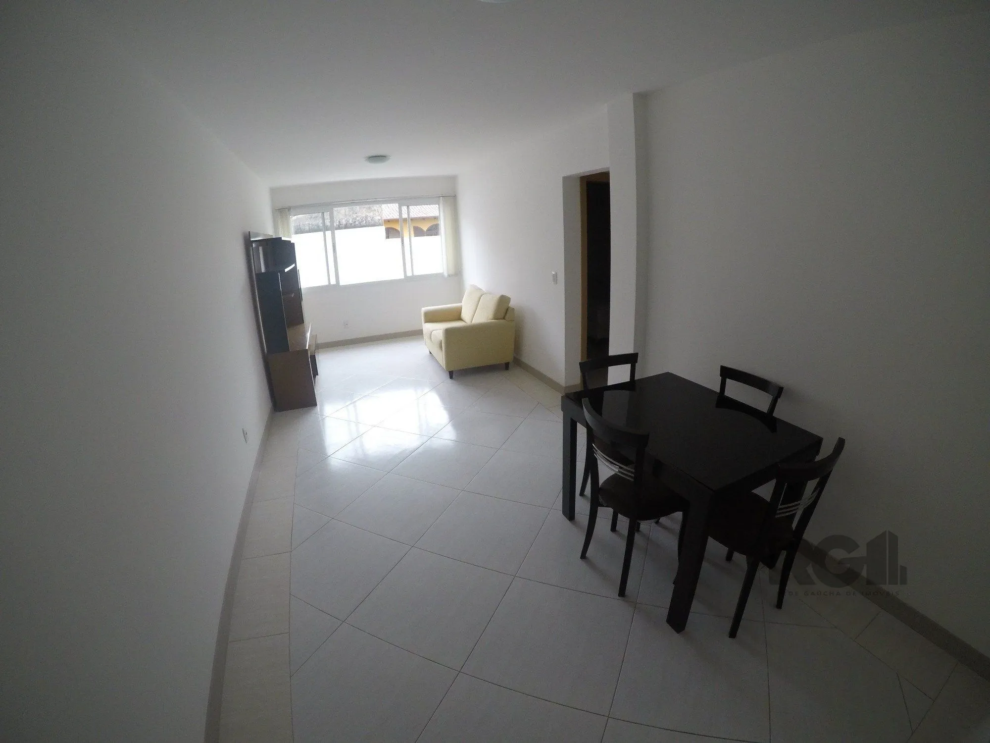 Imagem Apartamento para Venda - 75m², 2 dormitórios, 1 vaga - Rio Branco