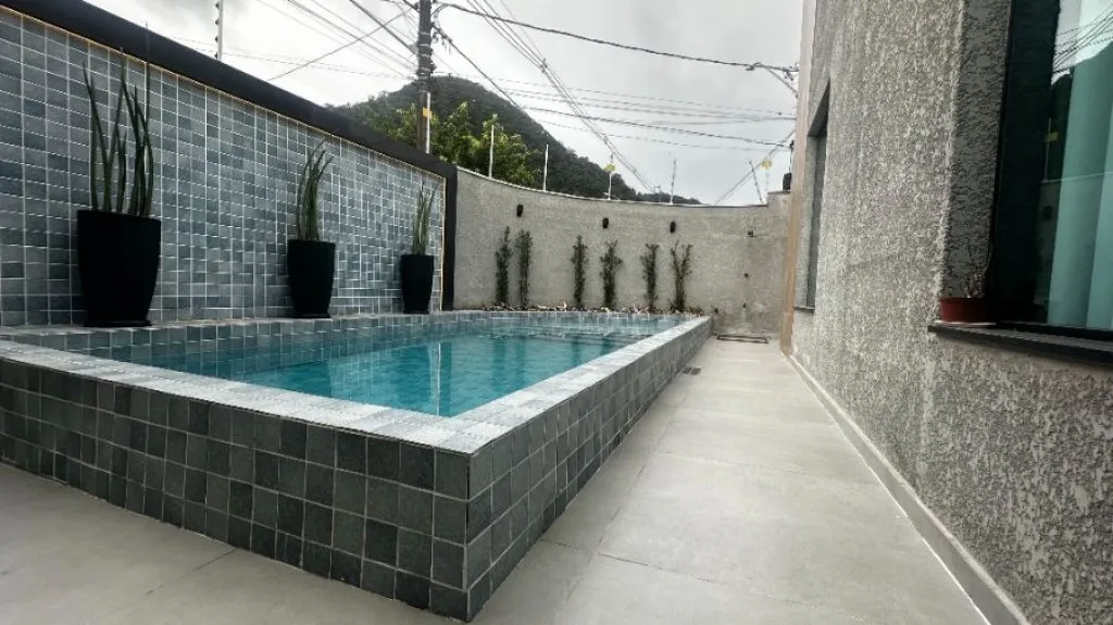 Imagem CASA COM 300,00 m² - CANTO DO FORTE - PRAIA GRANDE SP