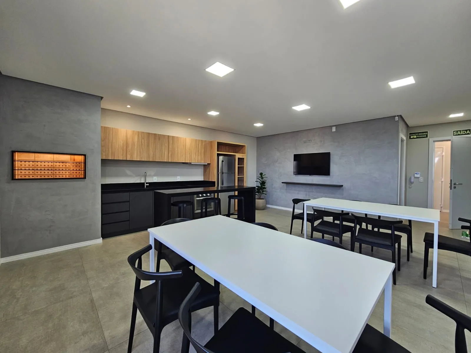 Imagem Apartamento à venda em Caxias do Sul, Santa Catarina, com 2 quartos, 85.06m2