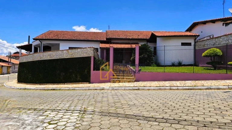 Foto do imóvel Casa com 3 dormitórios à venda - Chácara Do Moinho - Cachoeira Paulista/SP