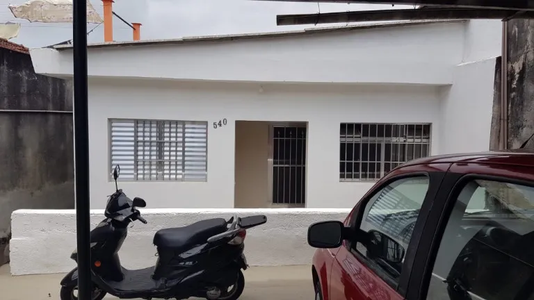 Imagem Casa com 3 Quartos para Alugar,  em Vila Santa Catarina - São Paulo