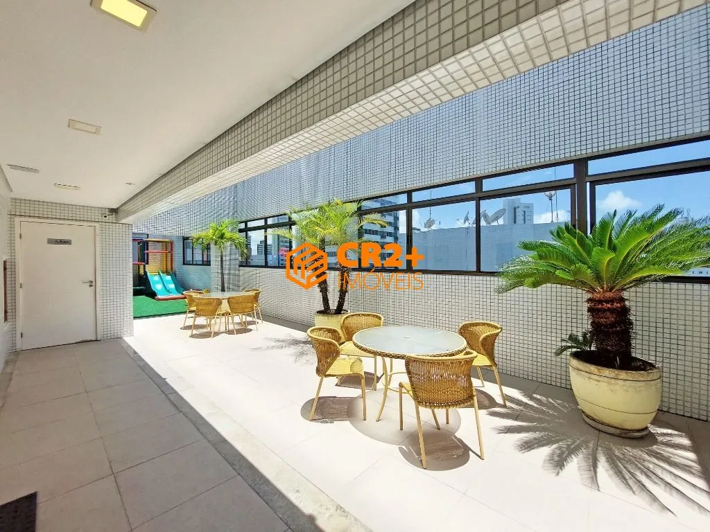 Imagem Apartamento à beira-mar na Av. Boa Viagem - 02 Quartos -1 Garagem -58,41m2