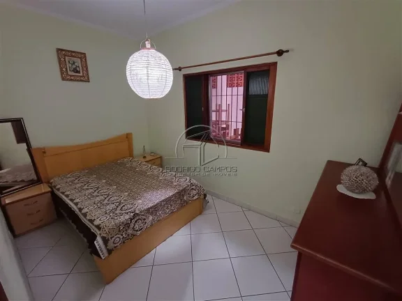 Imagem Espaçosa Casa Térrea 3 Quartos no Canto do Forte - Praia Grande