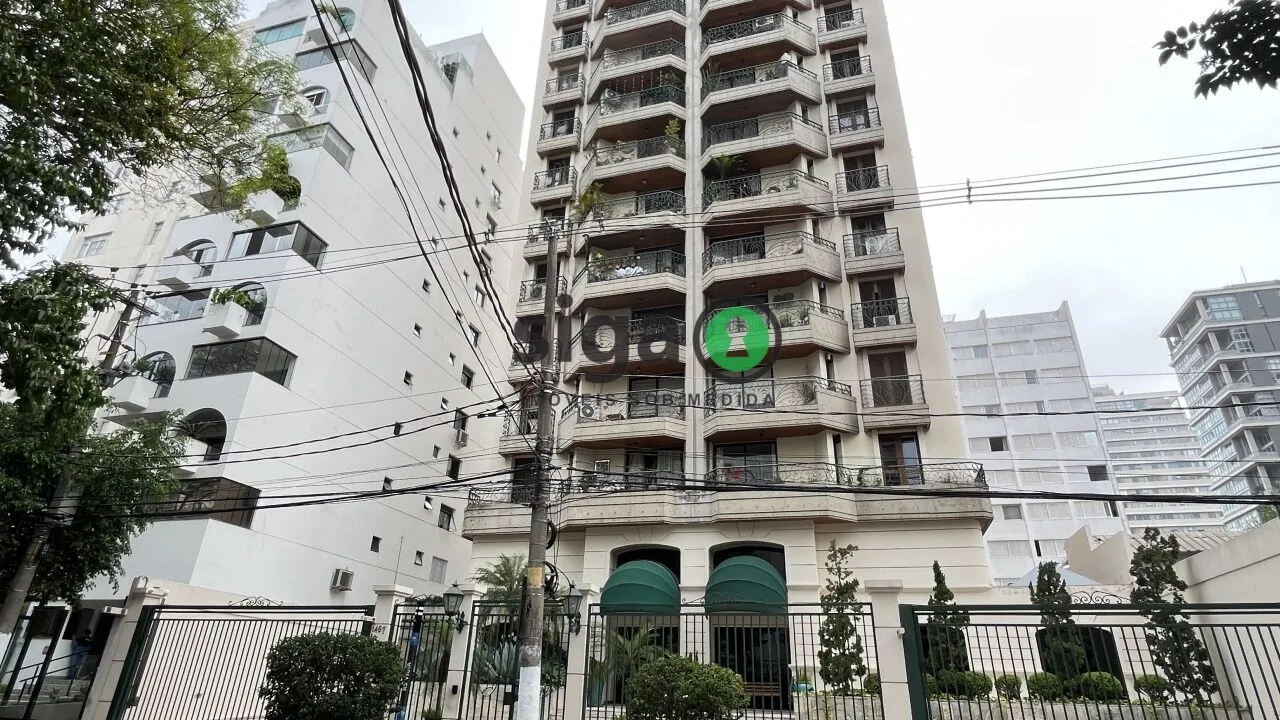 Imagem Flat à venda no Jardins com vaga , reformado e mobiliado .