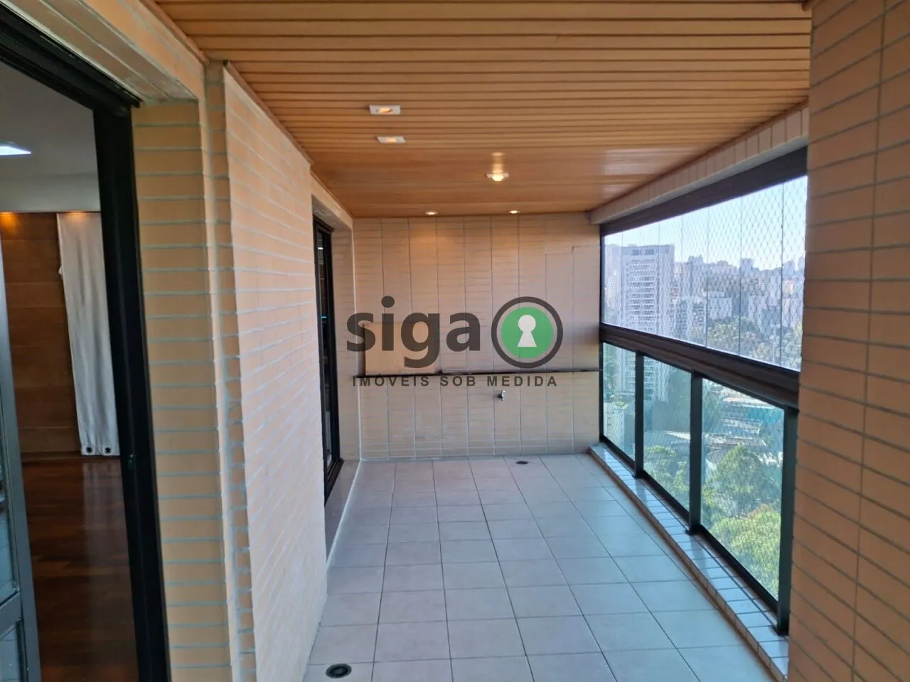 Imagem Apartamento para locação 4 dormitorios, 2 suítes, 3 vagas, 207 metros no Villaggio Panamby-Mobiliado