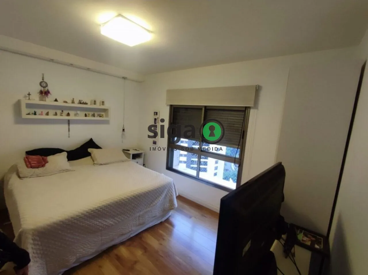Imagem Apartamento à venda, 210m2 com 3 suítes e 4 vagas no Portal do Morumbi.