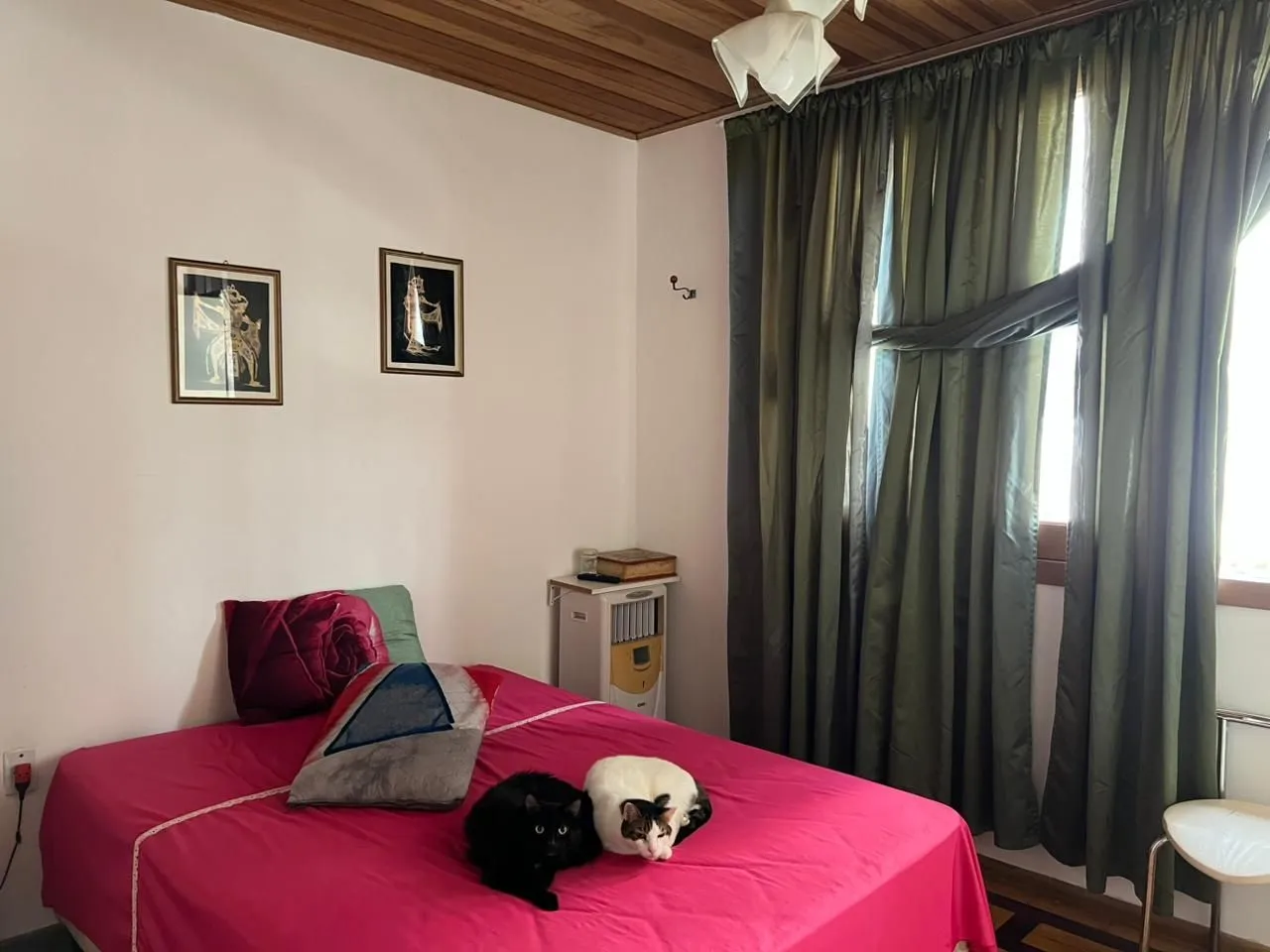 Imagem Apartamento com 03 quartos e 02 banheiros no Centro Histórico de Porto Alegre.