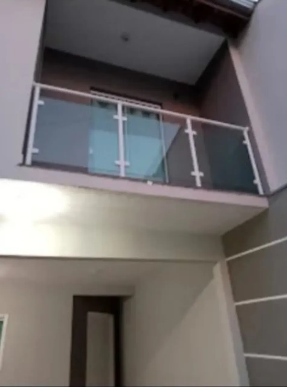 Imagem Imperdível oportunidade: Casa à venda ou locação em Sorocaba-SP, Jardim Califórnia! 2 quartos, 1 suíte, 2 salas, 4 vagas de garagem, 221m².
