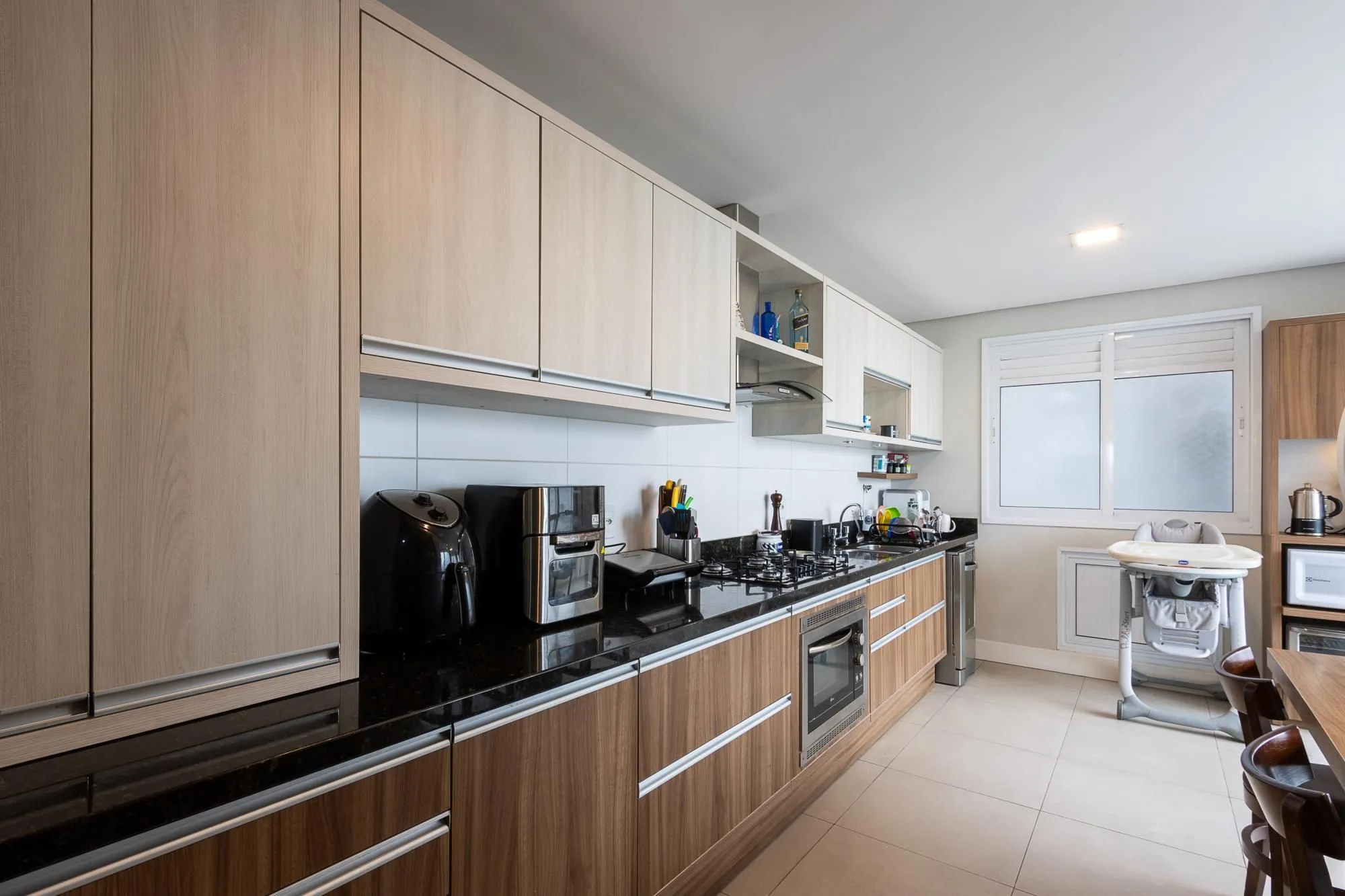 Imagem Apartamento à venda, com 3 dorm, 2 suítes, 2 vagas - bairro Cristal