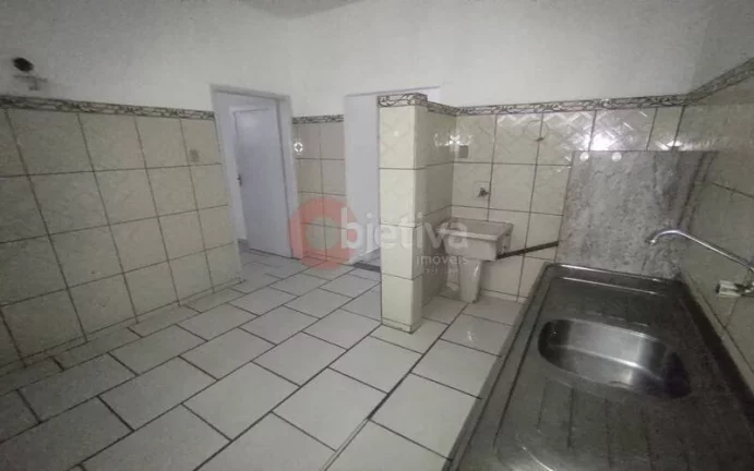 Imagem Prédio e loja a venda com 12 quartos na Vila Nova em Cabo Frio