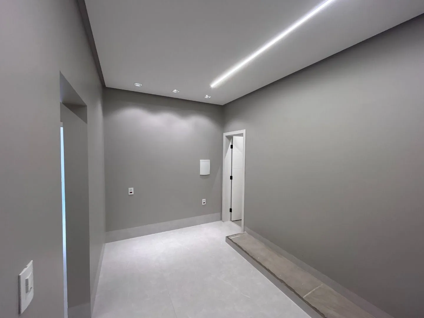 Imagem Casa com 3 dormitórios, 280 m² - venda por R$ 2.050.000 ou aluguel por R$ 7.500/mês - Campos Elíseos - Patos de Minas/MG