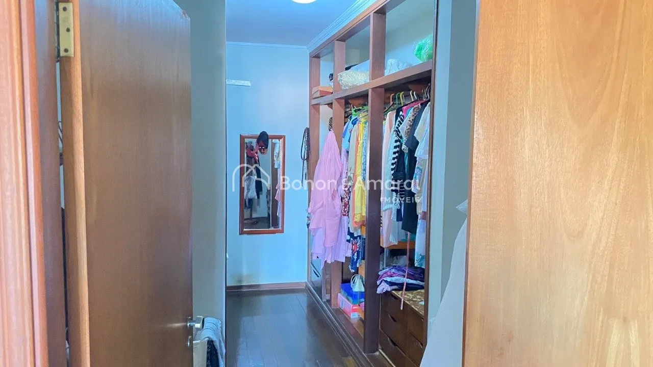 Imagem Casa com 4 quartos à venda em Campinas - SP