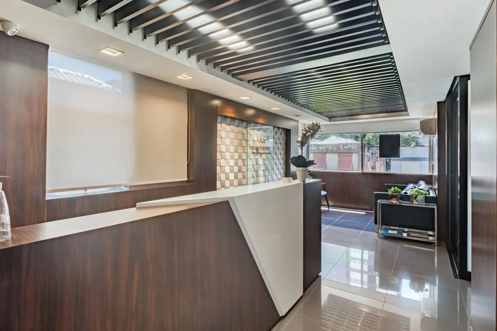 Imagem Sala/Conjunto Comercial com 4 vagas e 218m²