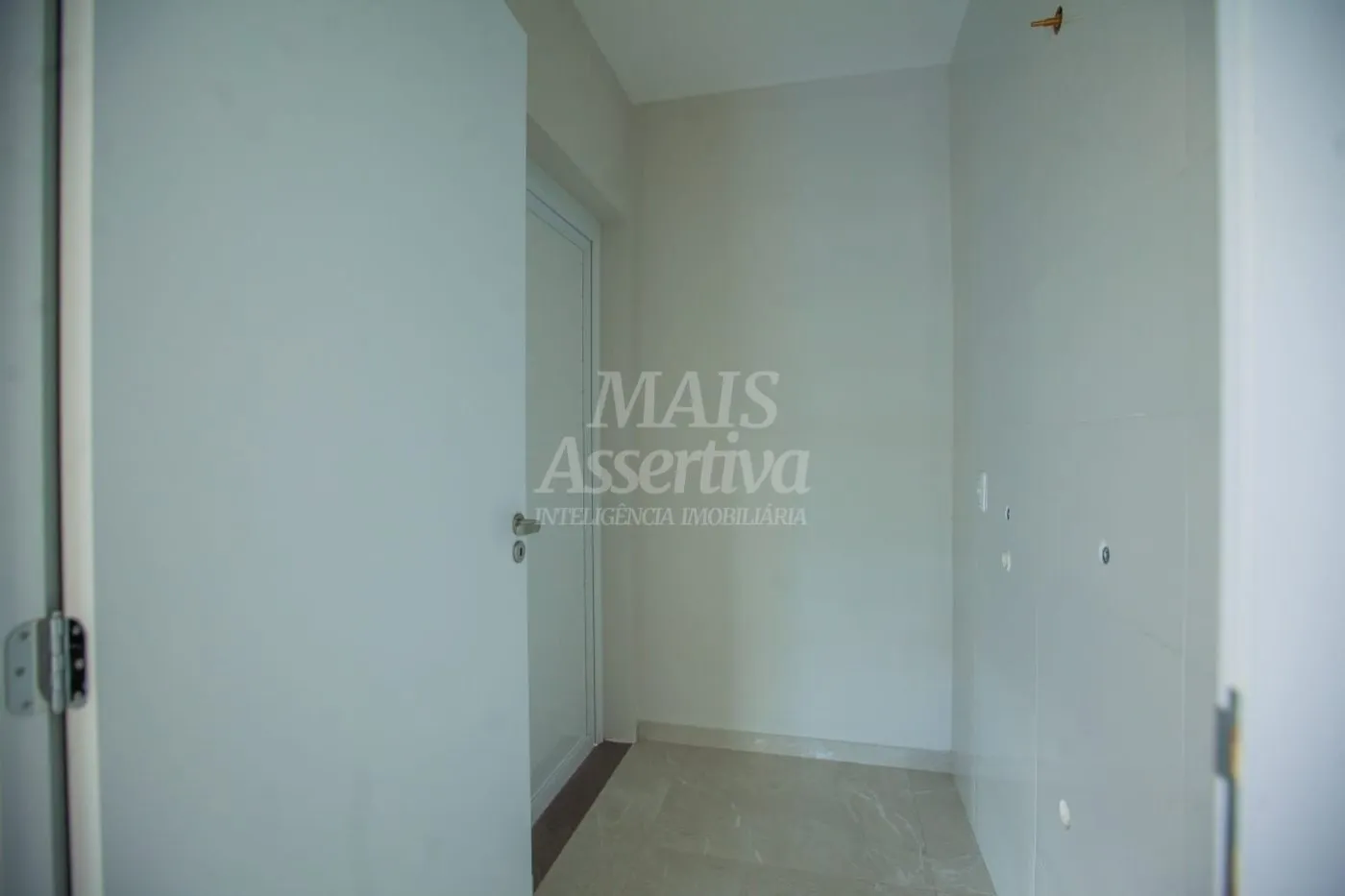 Imagem Casa moderna e sofisticada 03 suítes para Locação no bairro Solar do Campo em Campo Bom