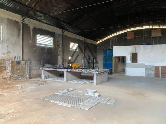 Imagem Área de 60 mil m² para Locação em Porangaba/SP
