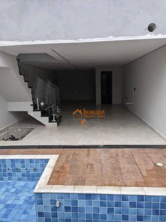 Imagem Sobrado com 3 dormitórios à venda, 300 m² por R$ 1.917.000,00 - Jardim Santa Clara - Guarulhos/SP