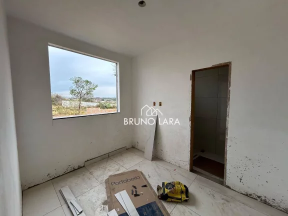 Imagem Casa à Venda em Betim, no Bairro Tiradentes