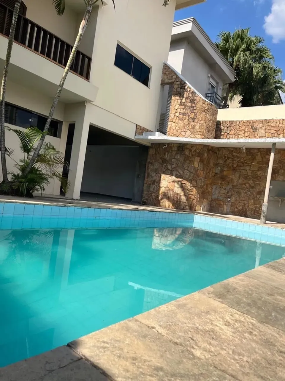 Imagem Casa de Luxo em Condomínio - Santana de Parnaíba-SP, Alphaville, 4 Quartos, 5 Banheiros, 5 Vagas, 500m².