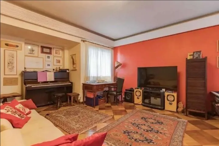Imagem Apartamento Duplex com 3 dormitórios, churrasqueira, pátio no bairro Bom Fim!