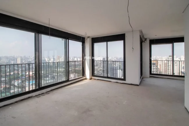 Imagem Cobertura em Moema, com 7 vagas e 548,29 m²