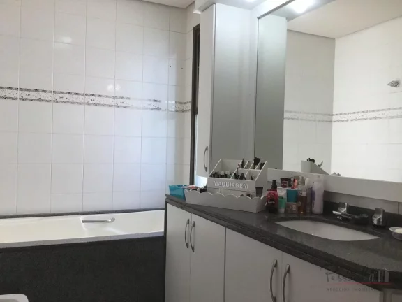 Imagem Ótimo apartamento com vista permanente para o mar, sol da manhã e bem arejado! Imóvel mobiliado c...