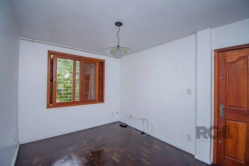 Excelente apartamento de 78m² com 3 dormitórios no bairro Petrópolis.