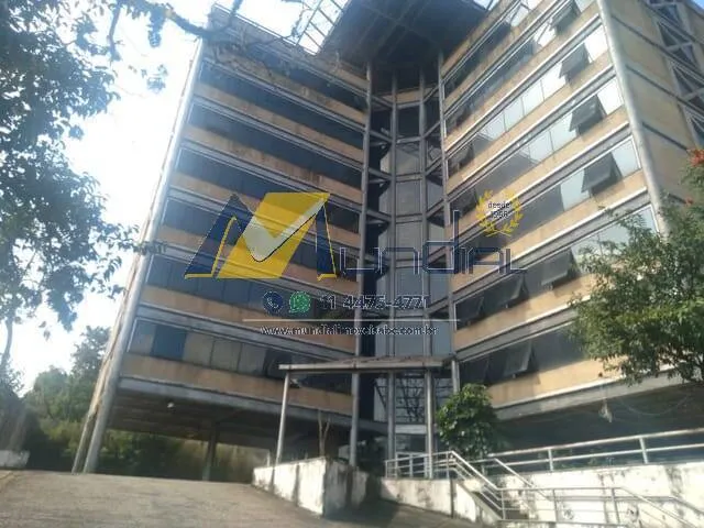 Foto do imóvel Prédio corporativo com heliponto pronto para grandes empresas