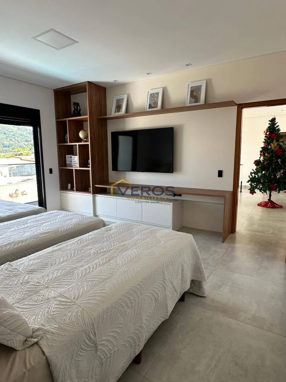 Imagem Sobrado Alto Padrão Mobiliado à Venda / Praia do Capricórnio Caraguatatuba