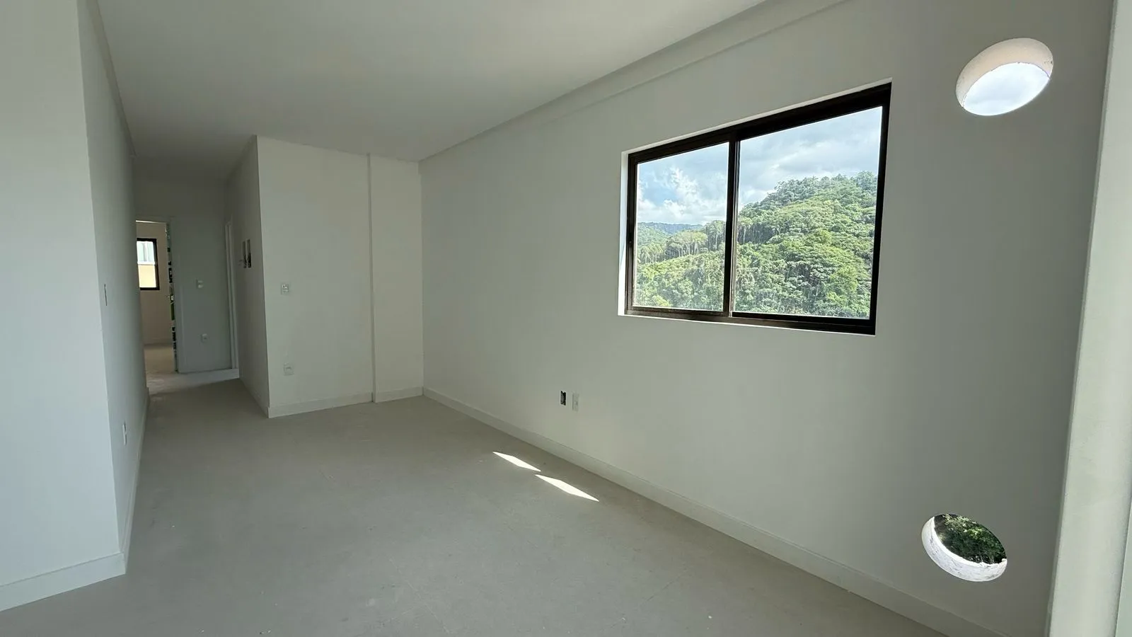 Imagem Apartamento com vista para o mar à venda com 67.83m2 por R$ 850.000,00