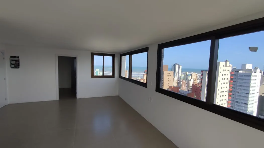 Imagem Cobertura à venda em Torres, Centro, com 3 quartos, 235.3m2