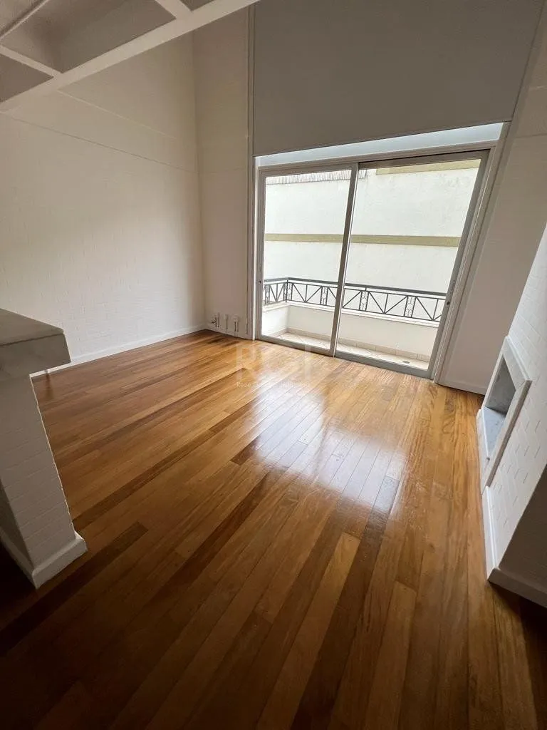 Imagem Loft para Venda - 77.78m², 1 dormitório, sendo 1 suites, 2 vagas - Moinhos de Vento