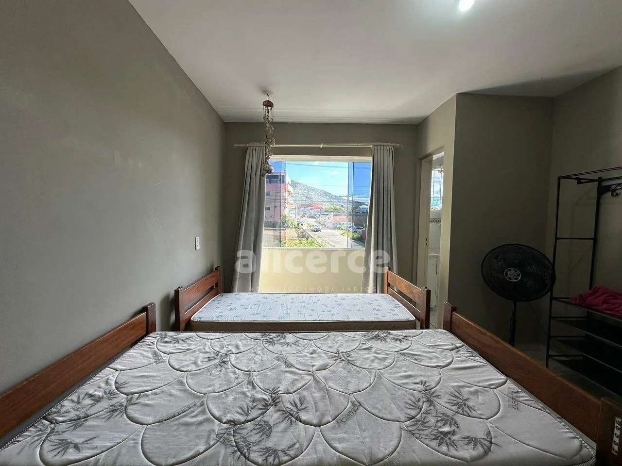 Imagem Casa à Venda na Praia dos Ingleses | Conforto, Privacidade e Excelente Localização em Florianópolis/SC**