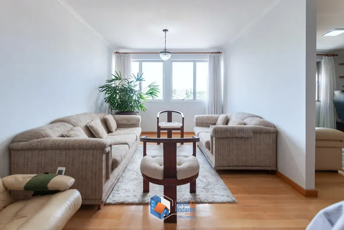 Foto do imóvel Apartamento para venda em Vila Monumento com 3 quartos, sendo 1 suíte, 105m² em Rua Vasconcelos Drumond