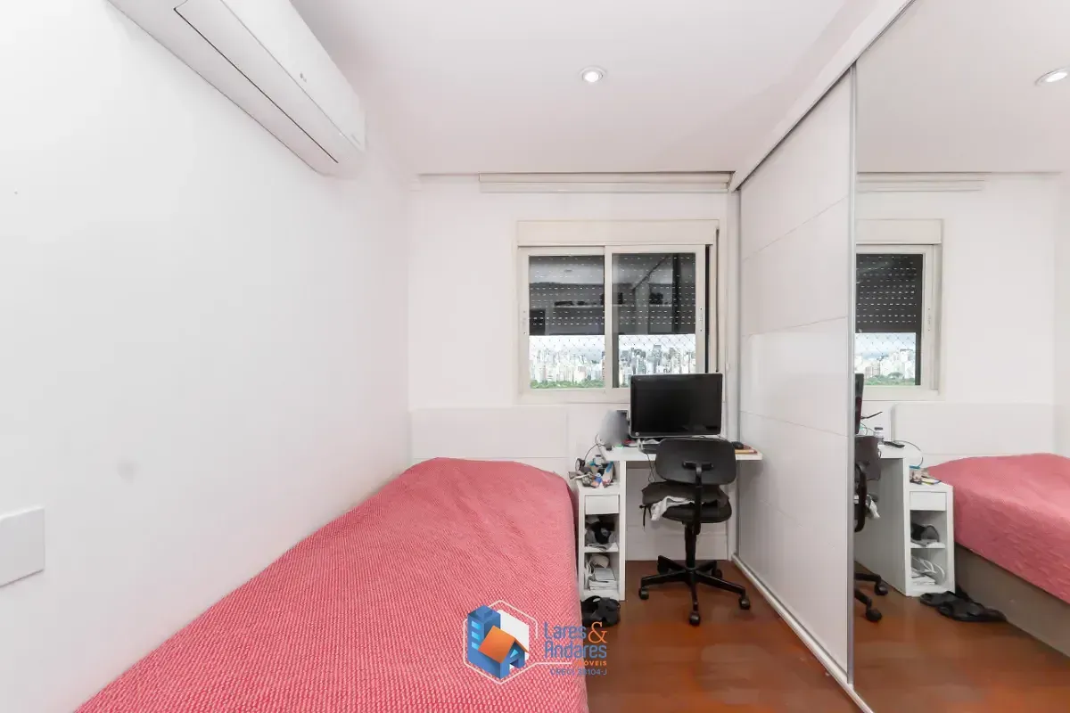 Imagem Duplex para venda em Itaim Bibi com 4 quartos, sendo 4 suítes, 190m²