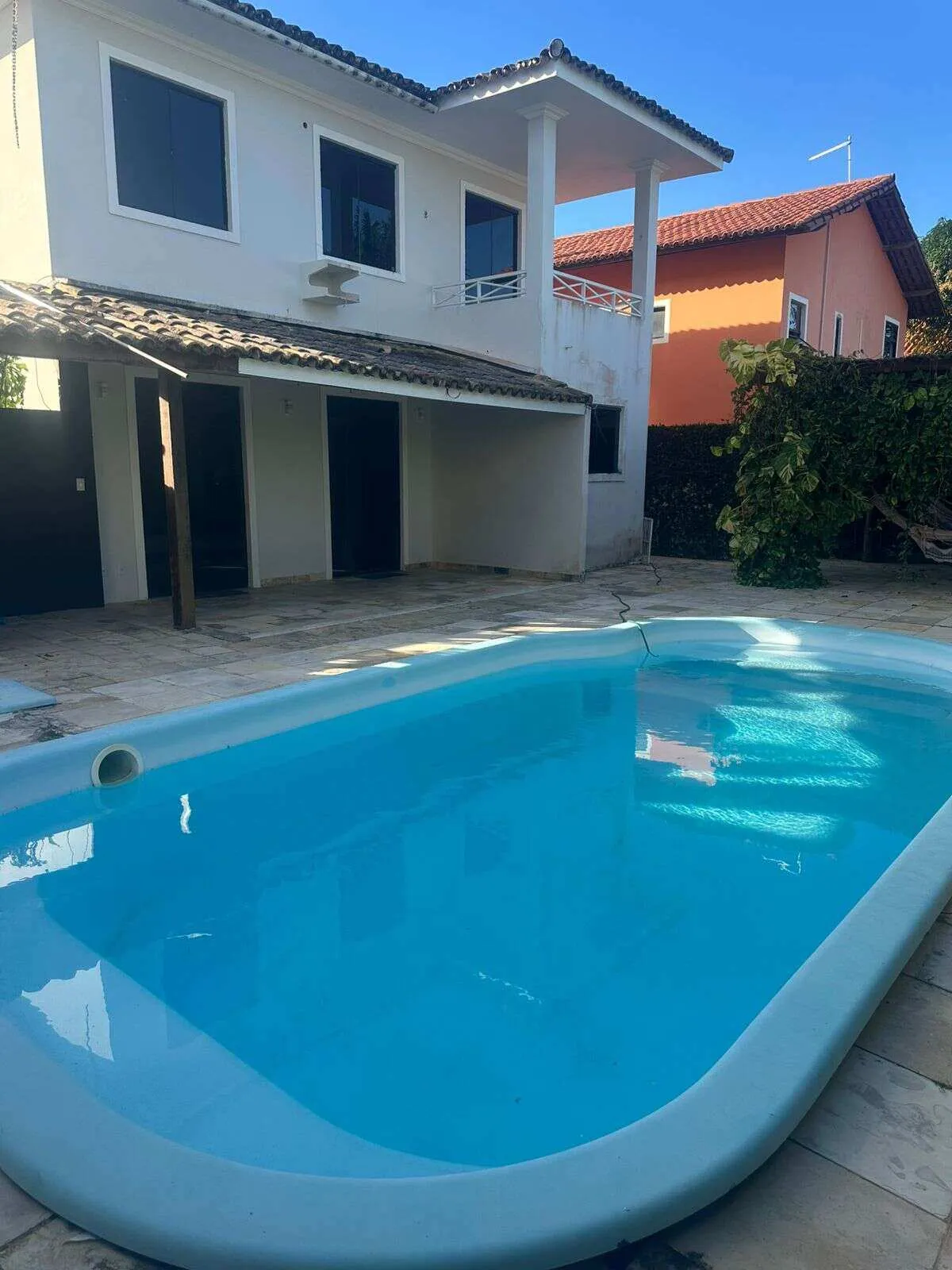 Foto do imóvel Casa de condomínio à venda em Lauro de Freitas, Buraquinho, com 3 quartos, 260m2 em Rua Francisco Gomes da Silva