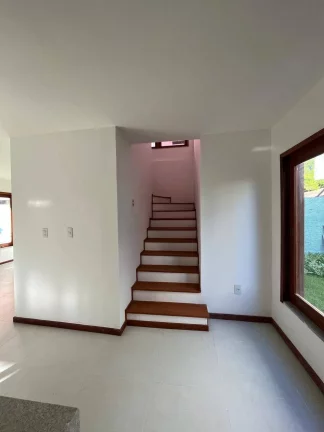Imagem Excelente oportunidade condomínio de somente 2 unidades próximo ao mar e centrinho da Villa . Casa...