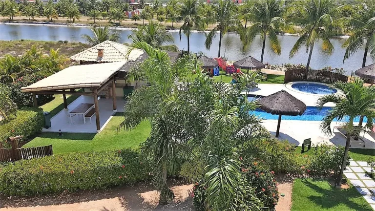 Imagem Apartamento alto padrão em Praia do Forte, Mata de São João-BA no Ibero Star